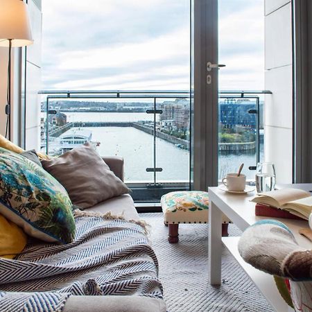 Stunning Mersey View Flat W Parking In Liverpool Exterior foto